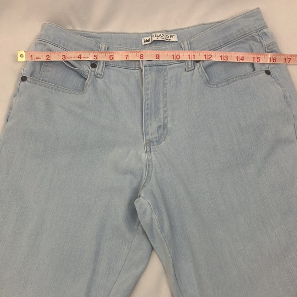 Lee Relaxed At The Waist Light Blue Women's Jeans size 8 Petite - Picture 4 of 10